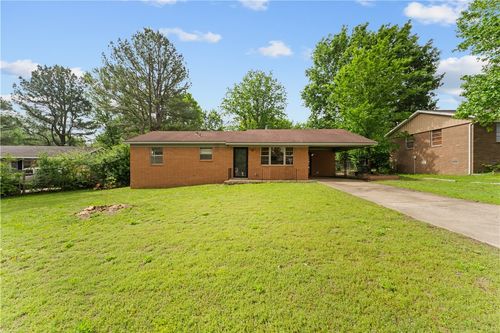 357 W Wren Cir, Fayetteville, AR, 72704-5318 | Card Image