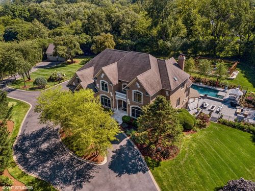 675 Old Barrington Rd, North Barrington, IL, 60010-7518 | Card Image