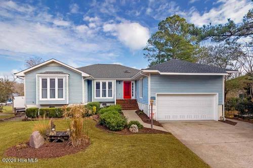 104 Outrigger Rd, New Bern, NC, 28562-8845 | Card Image