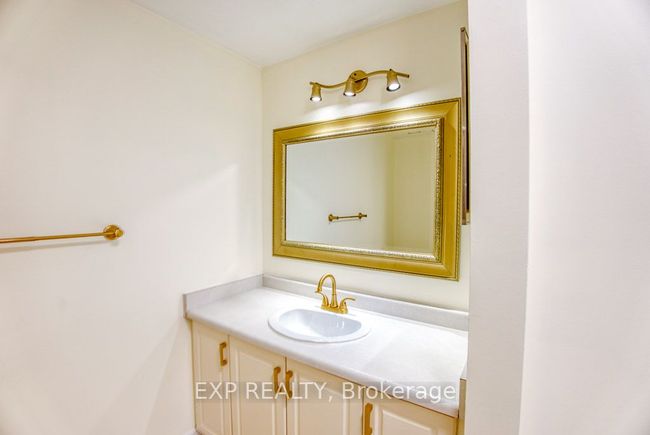 42 Fair Oaks Cres, House attached with 3 bedrooms, 2 bathrooms and 2 parking in Nepean ON | Image 28