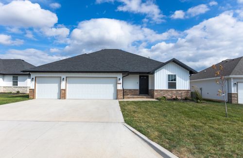 877 S Parkside Circle, Nixa, MO, 65714 | Card Image