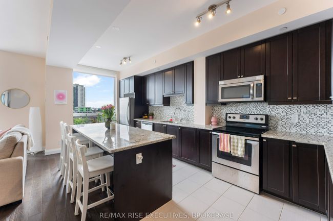 809 - 121 Queen St, Condo with 2 bedrooms, 2 bathrooms and null parking in Kingston ON | Image 9