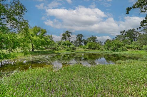 180 Sunny Day Dr, Red Rock, TX, 78662 | Card Image