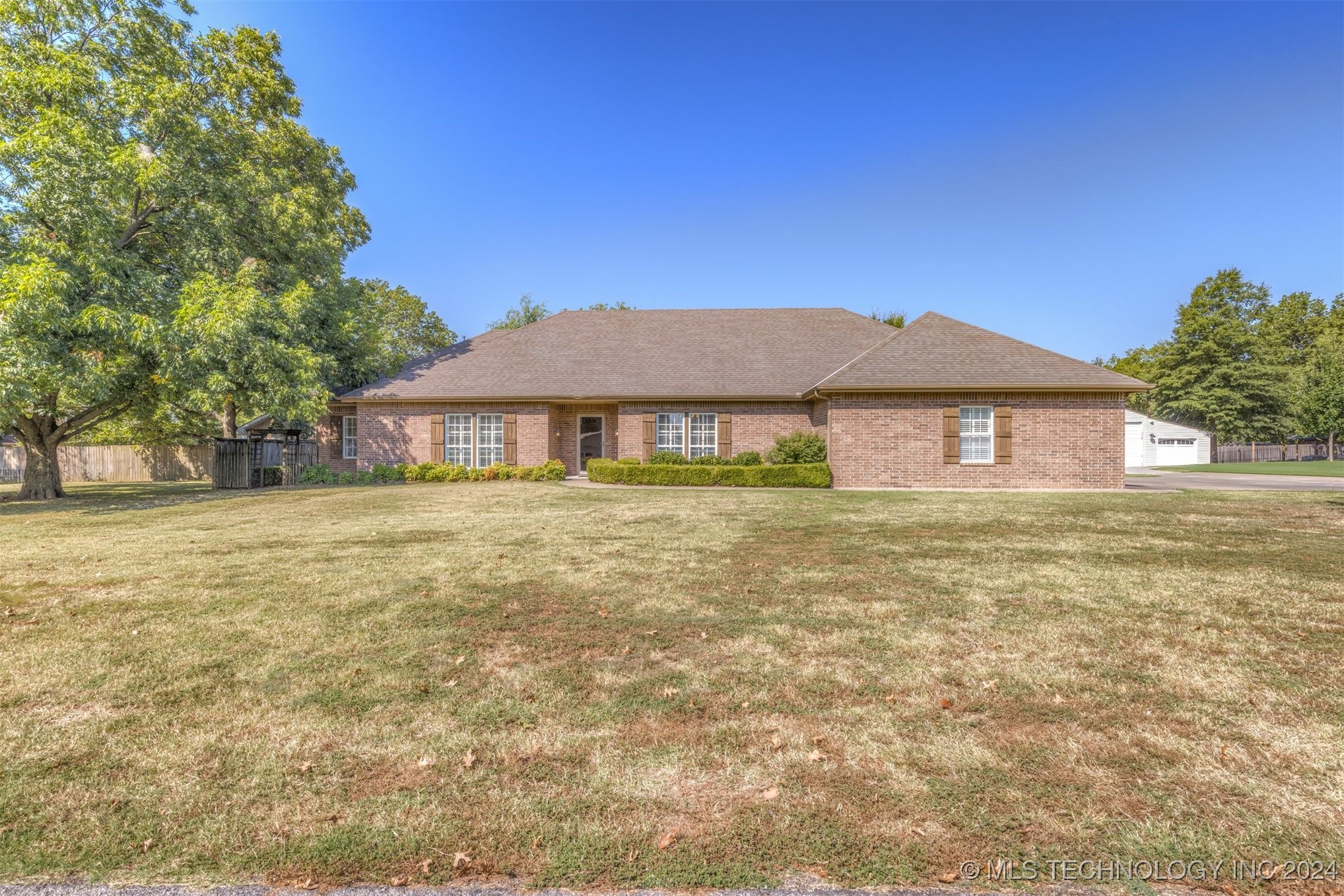 Gary Ave, Bartlesville, OK 74006