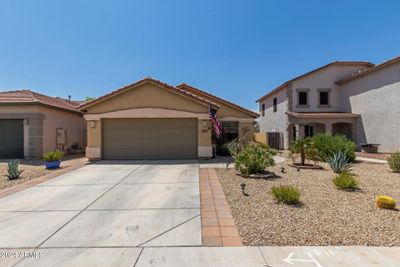 43987 W Cypress Lane, House other with 3 bedrooms, 2 bathrooms and null parking in Maricopa AZ | Image 1