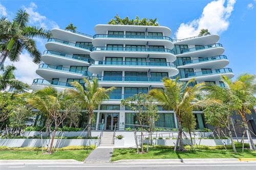 402-9901 W Bay Harbor Dr, Bay Harbor Islands, FL, 33154-1544 | Card Image