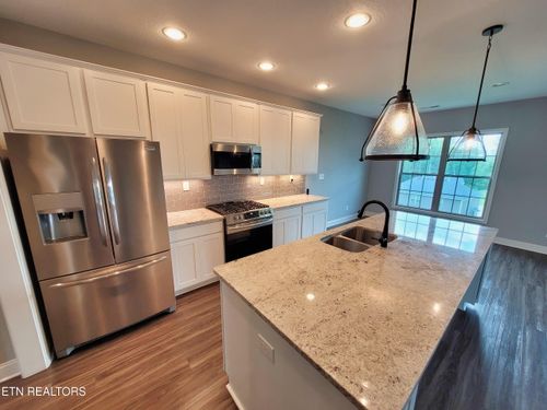 2103 Antelope Ln, Knoxville, TN, 37932-2732 | Card Image