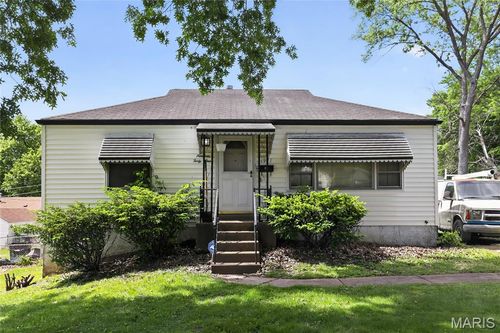 1941 Farrell Drive, St Louis, MO, 63133 | Card Image