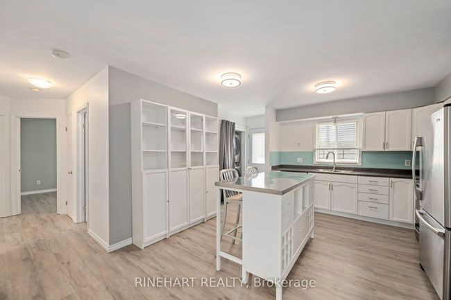 58 Sunrise Cres, House other with 5 bedrooms, 2 bathrooms and 2 parking in London ON | Image 9