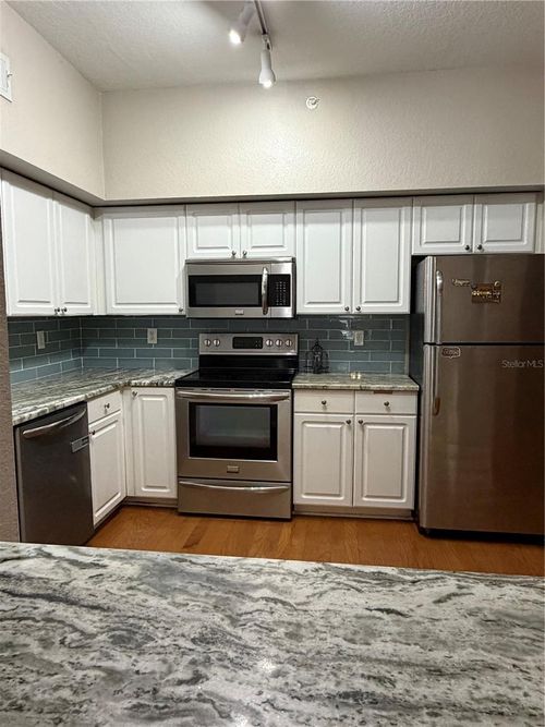 unit-132-402 S Armenia Ave, TAMPA, FL, 33609-3300 | Card Image