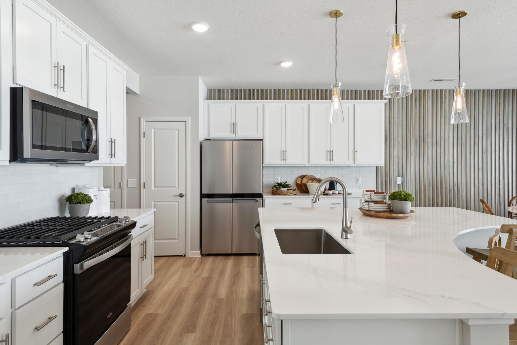 Airlake Curv, Saint Paul, MN 55129