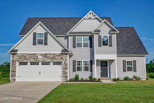 109 Easton Dr, Richlands, NC, 28574-8483 | Card Image