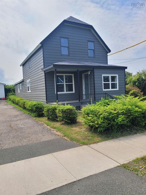 22 Dragatis St, Glace Bay, NS, B1A2B5 | Card Image