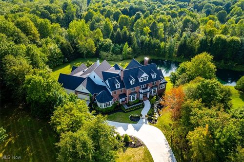 65 Quail Rdg, Bentleyville, OH, 44022-3606 | Card Image