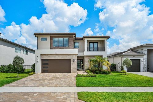 8323 Essex Country Club Dr, Boca Raton, FL, 33434-5872 | Card Image