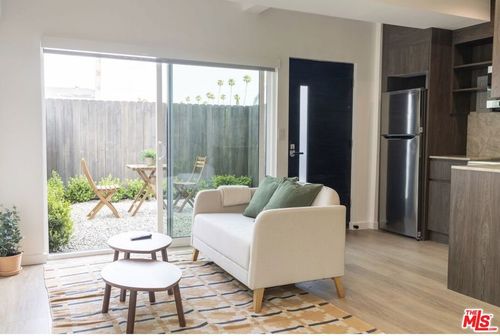 14-623 N Mariposa Avenue, Los Angeles, CA, 90004 | Card Image