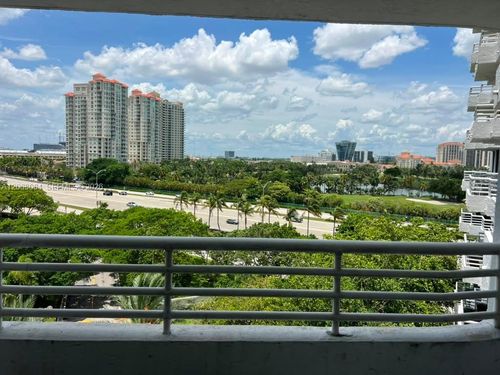 803-3300 Ne 192nd St, Aventura, FL, 33180-2427 | Card Image