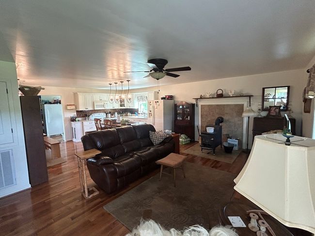 3950 Boyd Rd, House other with 2 bedrooms, 2 bathrooms and null parking in Draper VA | Image 11