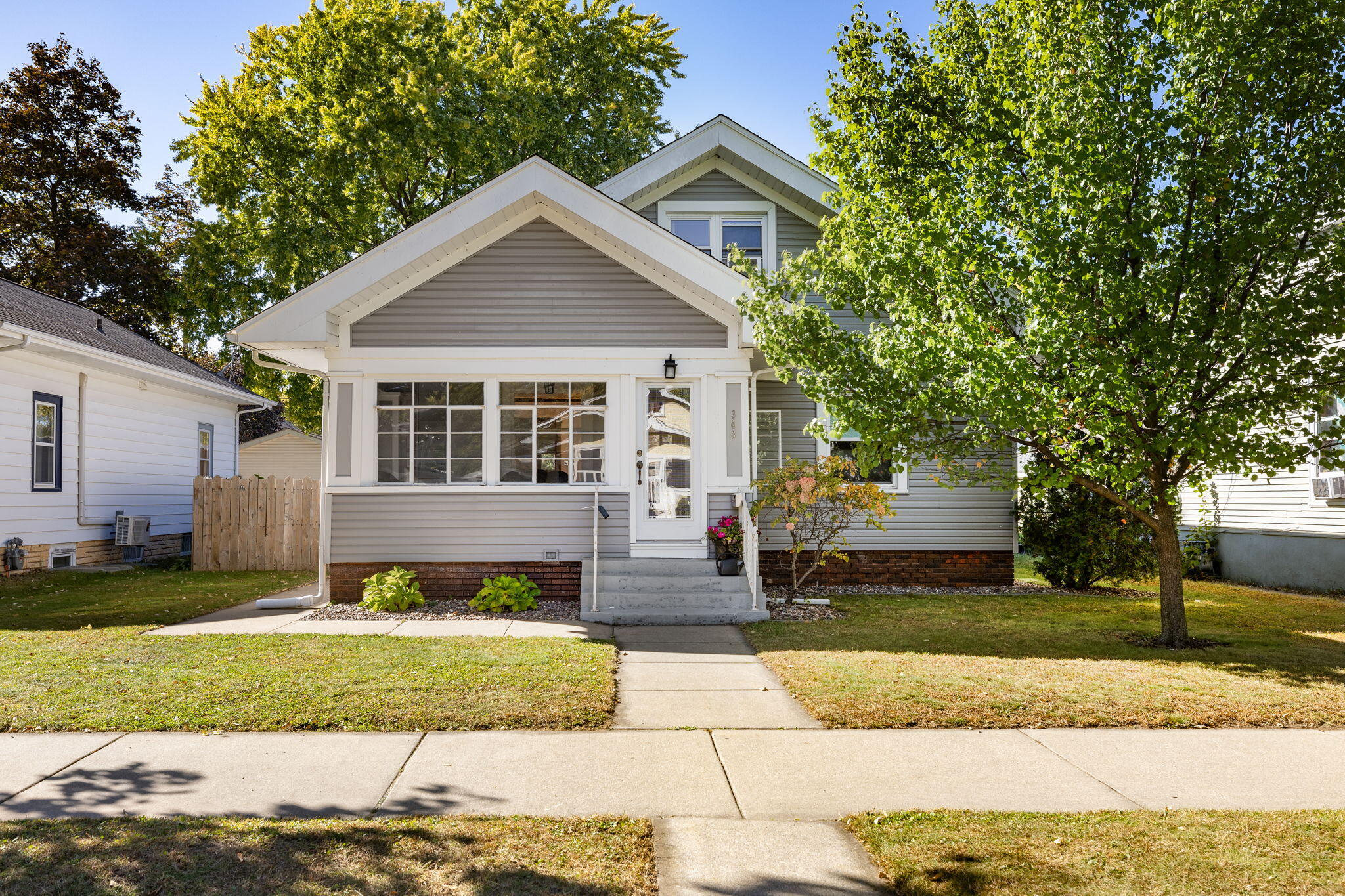 21st St, LA Crosse, WI 54601