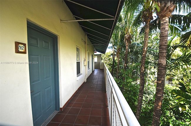 PH-2 - 1005 8th St, Condo with 2 bedrooms, 2 bathrooms and null parking in Miami Beach FL | Image 23