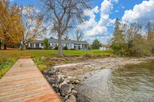 70 Dugans Lane, Wolfe Island, ON, K7L | Card Image