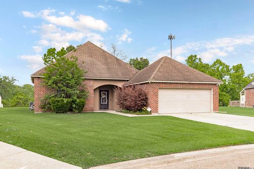 37392 Cypress Turn Ave, Geismar, LA, 70734-3295 | Card Image