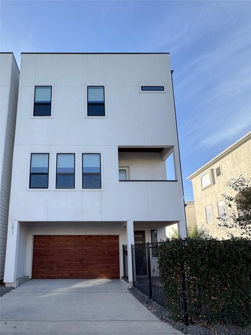 1611 Parker St, Houston, TX, 77007-3451 | Card Image