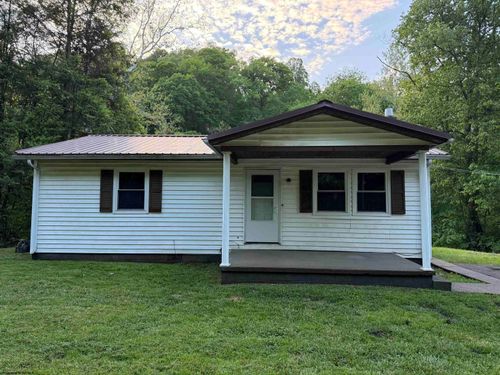 3652 Husky Hwy, Farmington, WV, 26571-8113 | Card Image