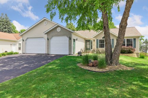 152 Sylla St, River Falls, WI, 54022-2160 | Card Image