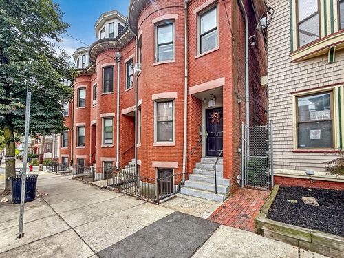 apt-1-214 Washington Ave, Chelsea, MA, 02150-3667 | Card Image