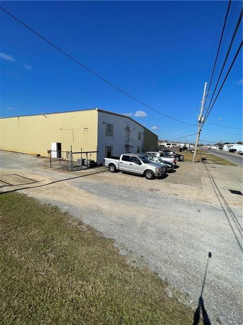 1013 Bert St, La Place, LA, 70068-5301 | Card Image