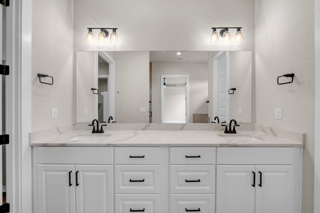 118 Rosebud Ranch Rd, House other with 4 bedrooms, 2 bathrooms and null parking in Bertram TX | Image 17