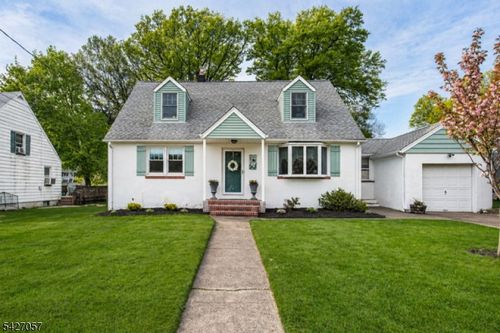 31 Stanley Ct, North Haledon, NJ, 07508-2943 | Card Image