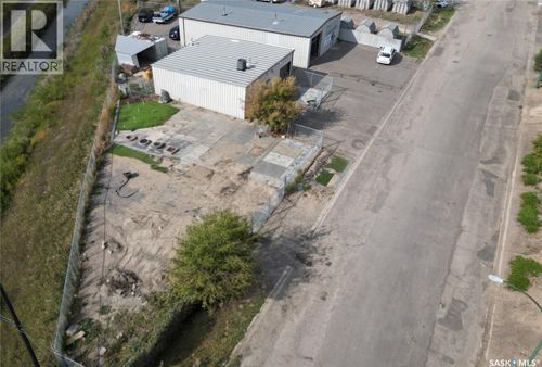 684 Angus St, Regina, SK, S4R8P4 | Card Image