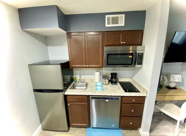 731 - 3100 Parkway Blvd, Condo with 1 bedrooms, 1 bathrooms and null parking in Kissimmee FL | Image 5