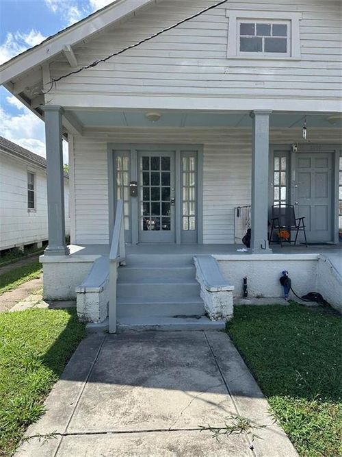 2915 Hollygrove Street, New Orleans, LA, 70118 | Card Image