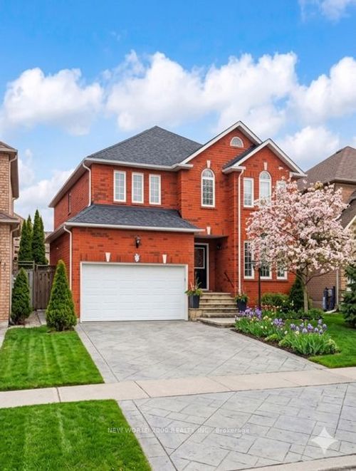 7 Finnegan Pl, Whitby, ON, L1R2G2 | Card Image