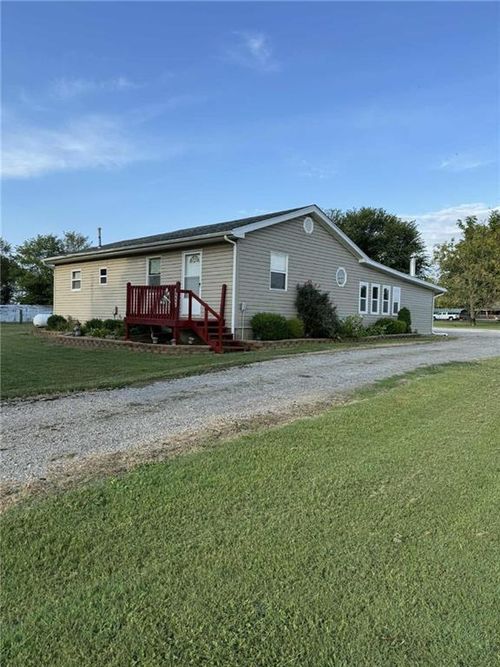 3352 E 400 Hwy, Weir, KS, 66781 | Card Image