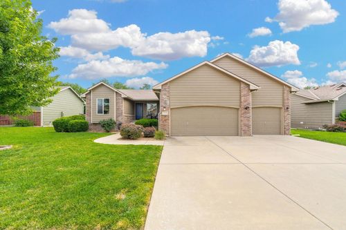 2918 N Emerson St, Derby, KS, 67037-8635 | Card Image