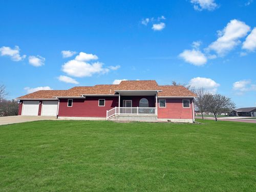 2749 Garnet Ave, Slayton, MN, 56172-1271 | Card Image