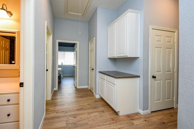 15603 Clear Pointe Dr, House other with 3 bedrooms, 2 bathrooms and 2 parking in Cypress TX | Image 22