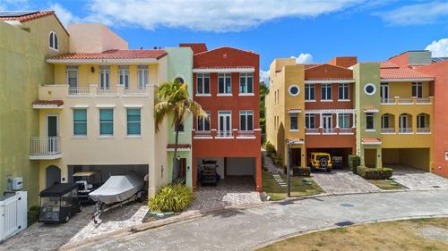 a8-300 Harbour Drive, HUMACAO, PR, 00791 | Card Image