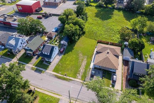 5940 Carlton Ave, Niagara Falls, ON, L2G5J5 | Card Image