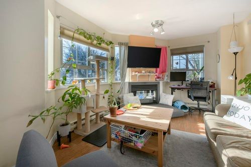 204-1520 Cotton Dr, Vancouver, BC, V5L3V2 | Card Image