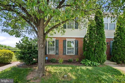 585 Lancaster Pl, FREDERICK, MD, 21703-6188 | Card Image