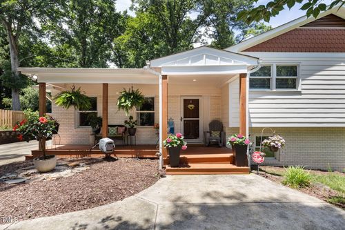 5505 Knollwood Rd, Raleigh, NC, 27609-4554 | Card Image
