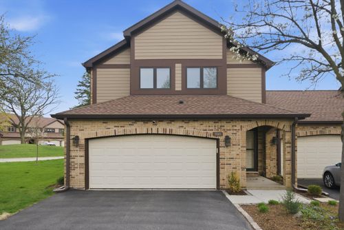 1840 Golf View Dr, Bartlett, IL, 60103-9501 | Card Image