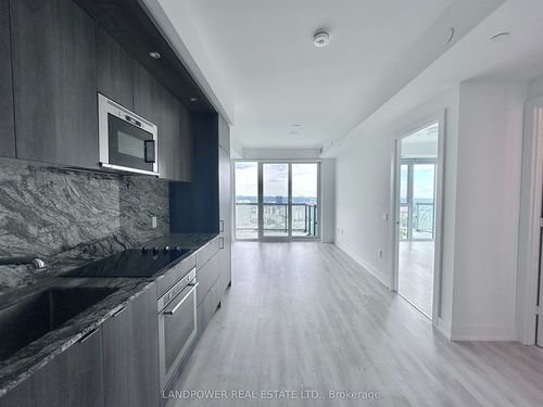 3908-30 Inn On The Park Dr, Toronto, ON, M3C0P7 | Card Image