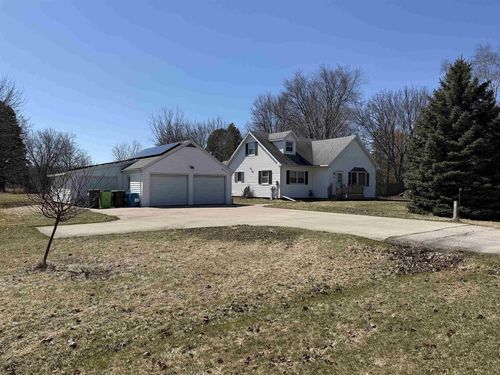 1929 Indian Point Road, OSHKOSH, WI, 54901 | Card Image