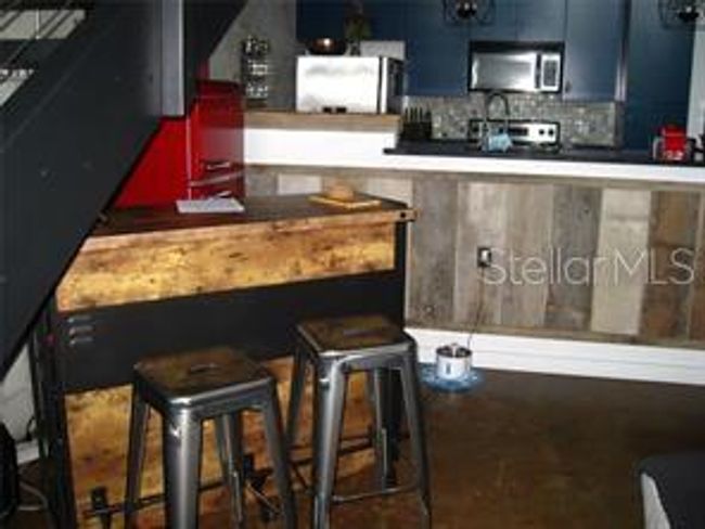 UNIT-27 - 2001 E 2 Nd Ave, Condo with 1 bedrooms, 2 bathrooms and null parking in TAMPA FL | Image 12